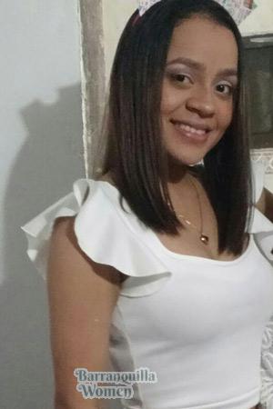 176557 - Ana Age: 30 - Colombia
